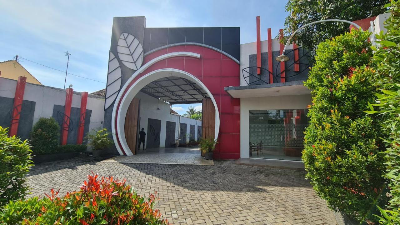 Oyo 90831 Hotel Gardenia Prambanan Solo Eksteriør bilde