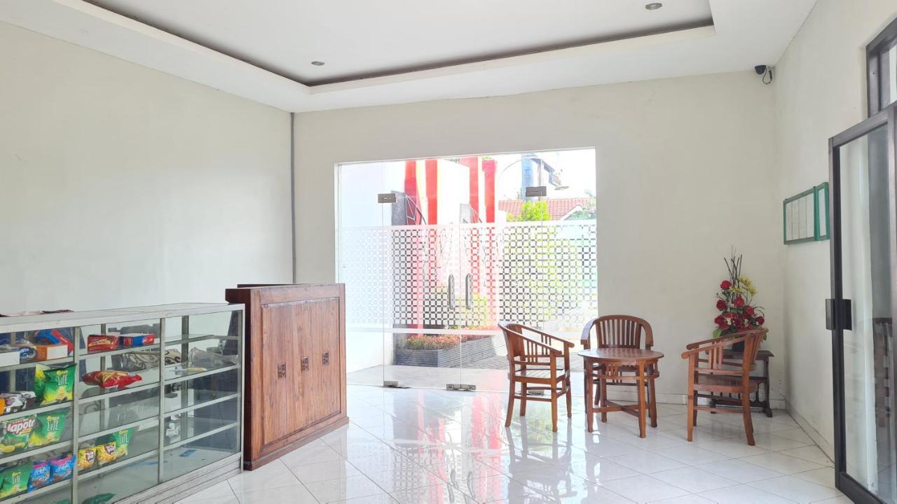 Oyo 90831 Hotel Gardenia Prambanan Solo Eksteriør bilde