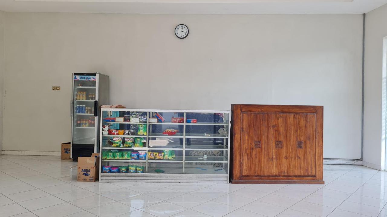 Oyo 90831 Hotel Gardenia Prambanan Yogyakarta Eksteriør bilde