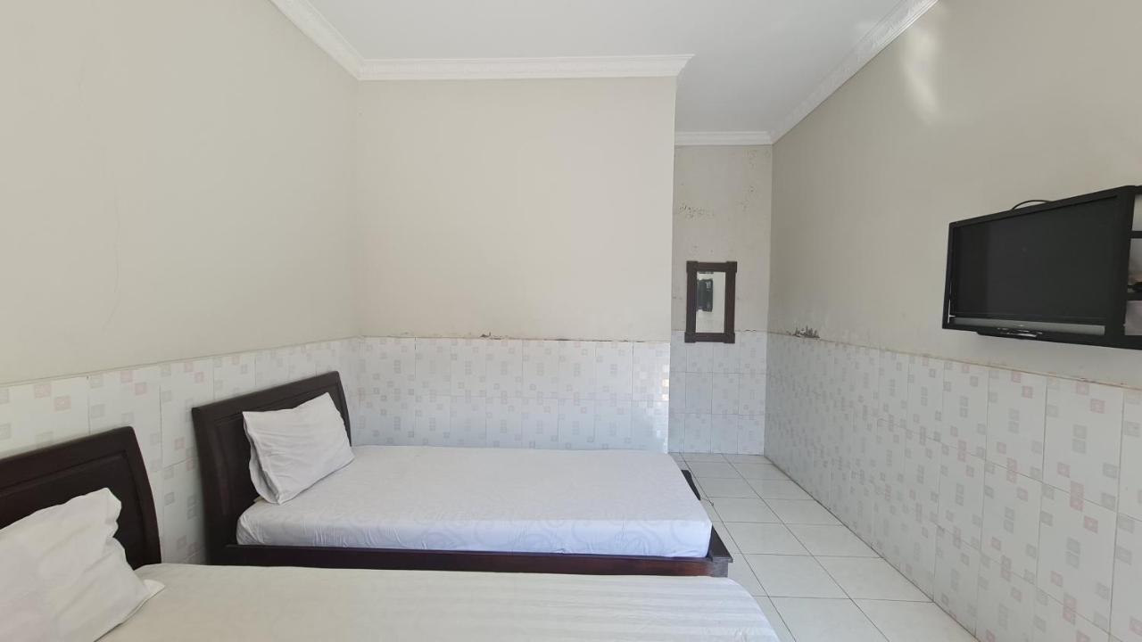 Oyo 90831 Hotel Gardenia Prambanan Solo Eksteriør bilde