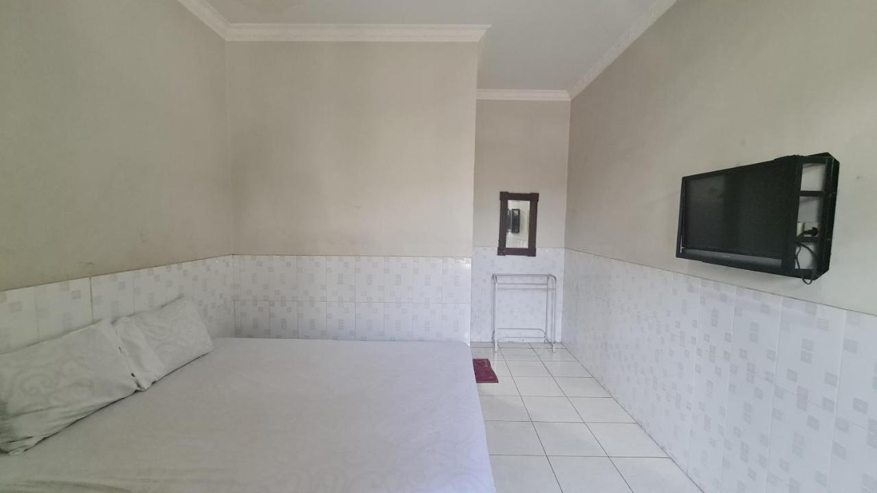Oyo 90831 Hotel Gardenia Prambanan Solo Eksteriør bilde